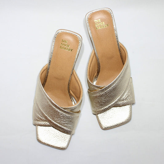 Daffodil Sandal - Gold